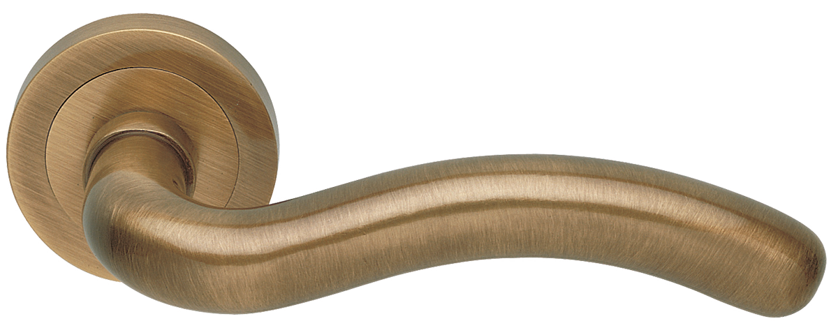 Ручка дверная SNAKE R2 BGO раздельная на круглой розетке, цвет - матовая бронза фото купить в Балашихе